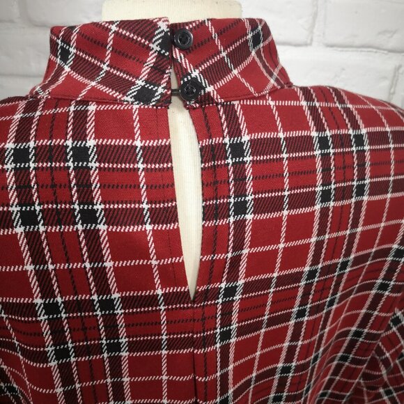 Cleo Petites Ladies Size XL Red Black & White Plaid Tunic Length Fooler Top - Picture 5 of 10